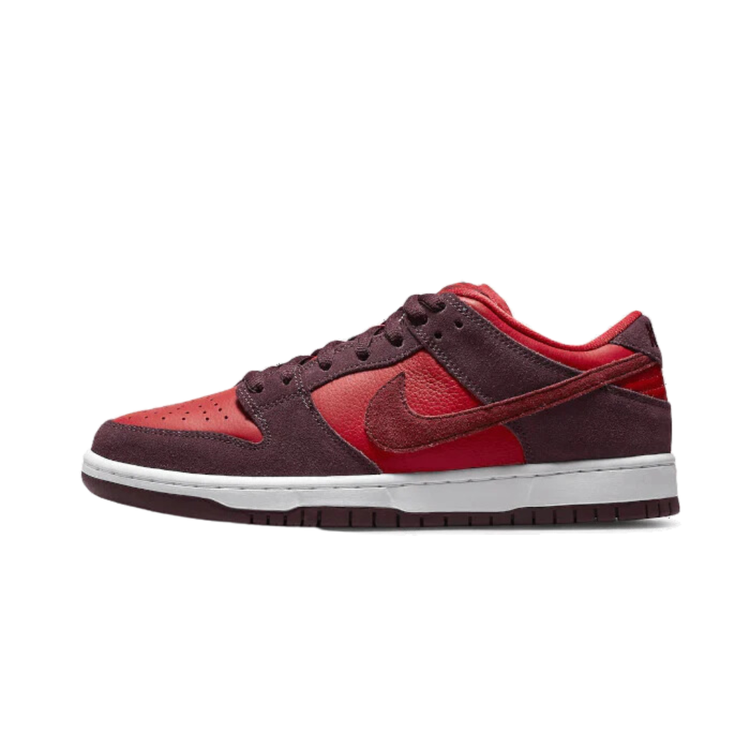 Nike SB Dunk Low Cherry