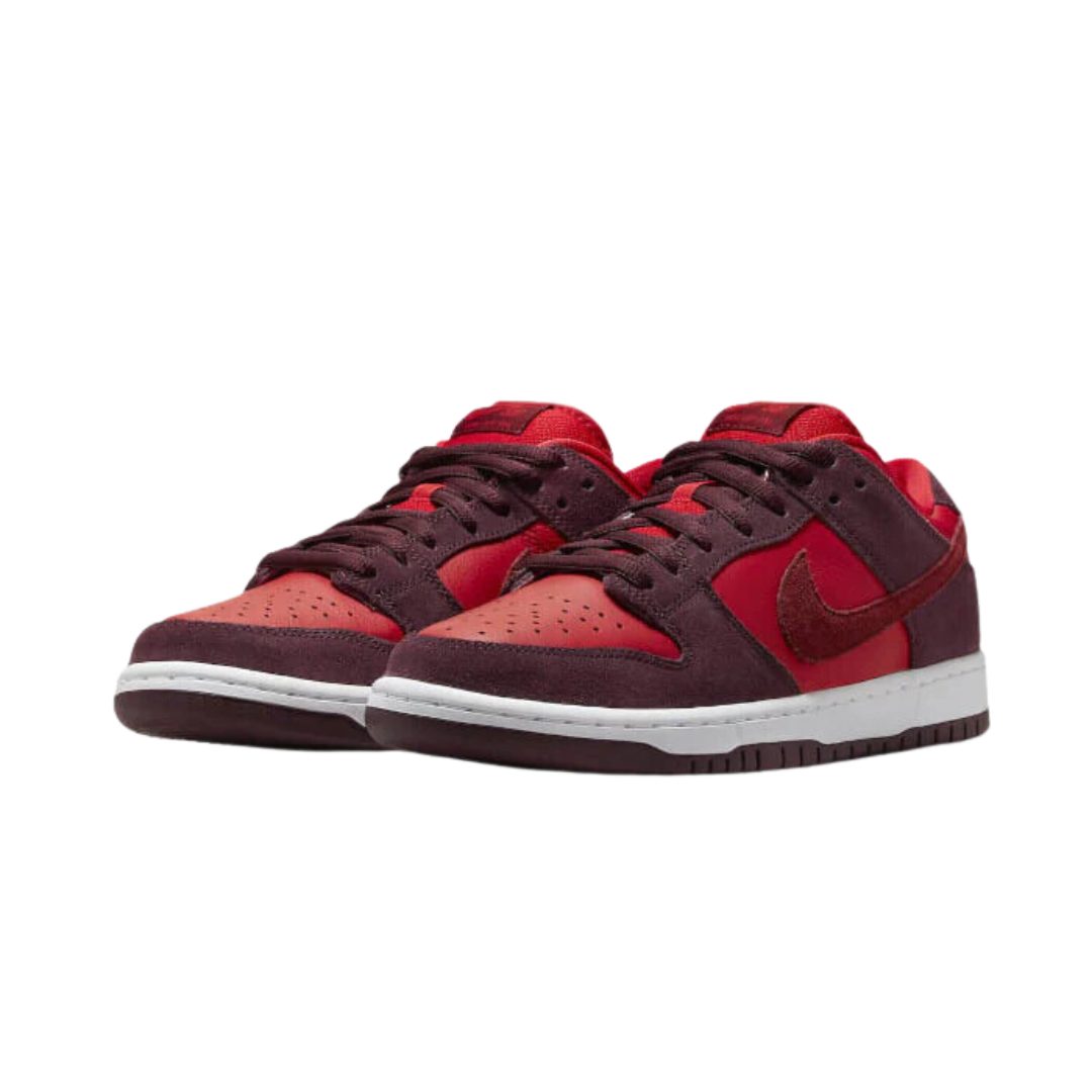 Nike SB Dunk Low Cherry