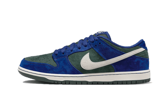 Nike SB Dunk Low Deep Royal Blue